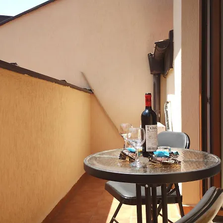 Lighthouse -bastet Bs Apartment Sveti Vlas